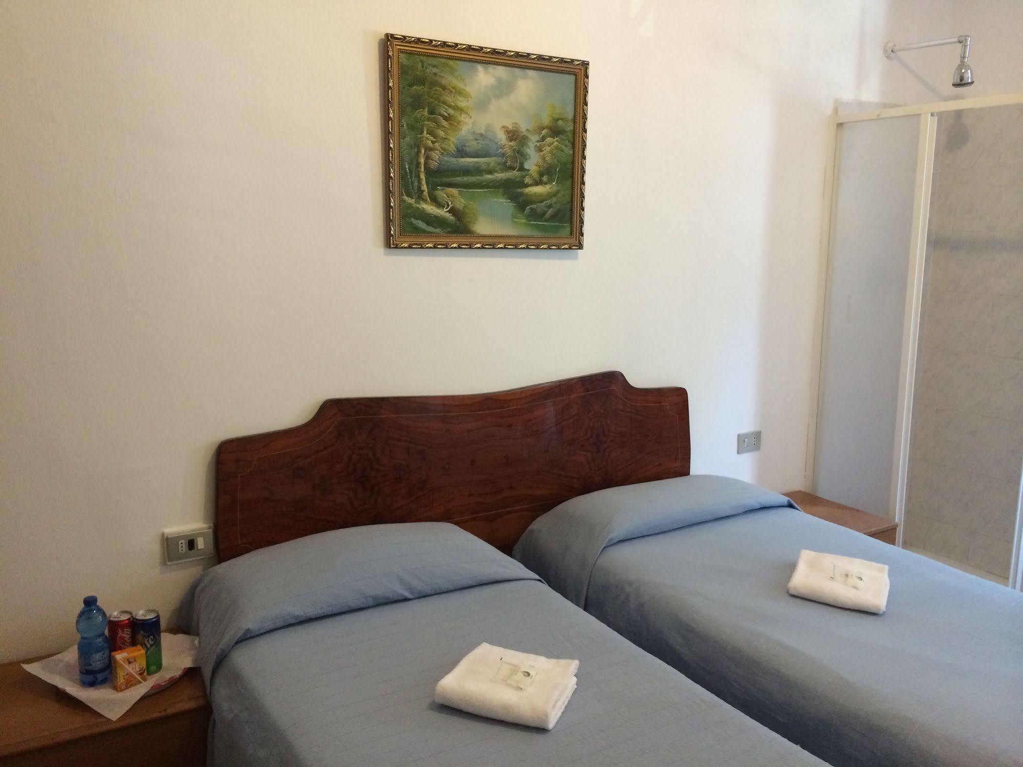 Hotel Adelchi Milánó Kültér fotó