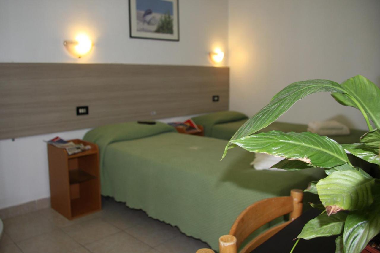 Hotel Adelchi Milánó Kültér fotó