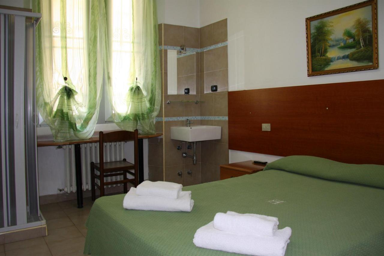 Hotel Adelchi Milánó Kültér fotó