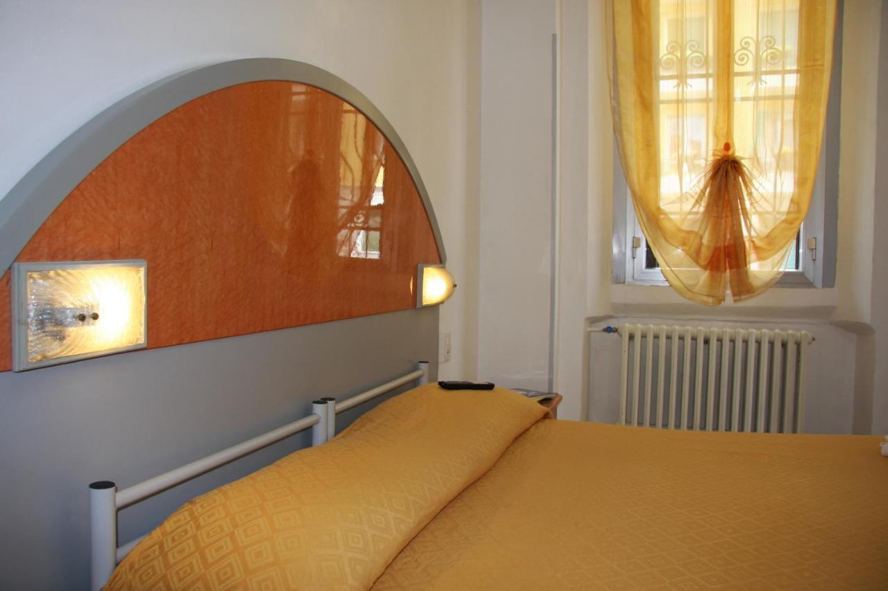 Hotel Adelchi Milánó Kültér fotó